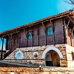 нова арбанашки стил-джакузи, панорамна гледка, ареа за малки и големи-заповядайте при нас (adults Only) Guest house Arbanasi