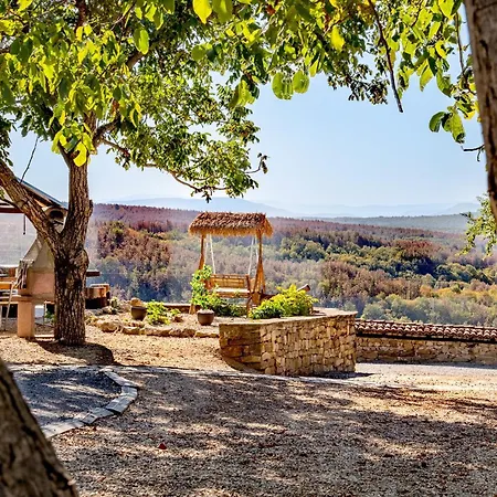 Complex Arbanashki Style-panoramic View With Summer And Winter Terrace, Jacuzzi, Sauna, Children's And Adult Area With Cinema Summer *