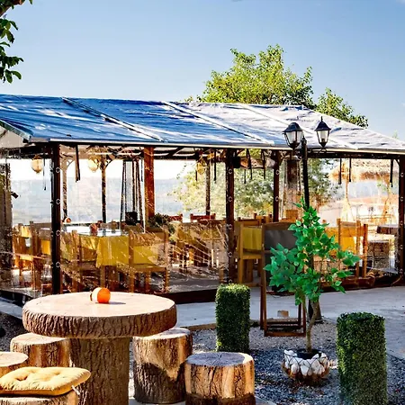 Complex Arbanashki Style-panoramic View With Summer And Winter Terrace, Jacuzzi, Sauna, Children's And Adult Area With Cinema Summer Vendégház Arbanaszi