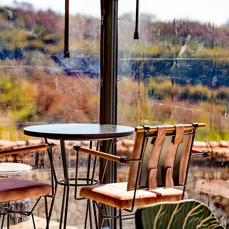 Нова Вила Арбанашки Стил-Джакузи, Панорамна Гледка, Ареа За Малки И Големи-Заповядайте При Нас (Adults Only) Pensiune