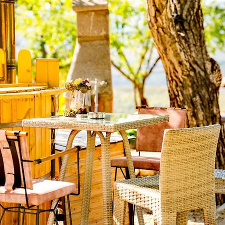 Pensiune Нова Вила Арбанашки Стил-Джакузи, Панорамна Гледка, Ареа За Малки И Големи-Заповядайте При Нас (Adults Only)