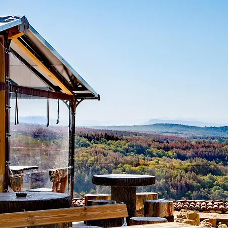 Pensiune Нова Вила Арбанашки Стил-Джакузи, Панорамна Гледка, Ареа За Малки И Големи-Заповядайте При Нас (Adults Only) 3*