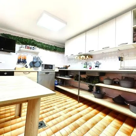 Нова Вила Арбанашки Стил-Джакузи, Панорамна Гледка, Ареа За Малки И Големи-Заповядайте При Нас (Adults Only)