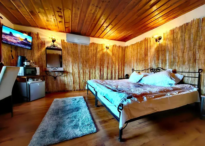 нова арбанашки стил-джакузи, панорамна гледка, ареа за малки и големи-заповядайте при нас (adults Only) Πανσιόν