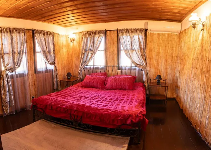 нова арбанашки стил-джакузи, панорамна гледка, ареа за малки и големи-заповядайте при нас (adults Only) Πανσιόν 3*