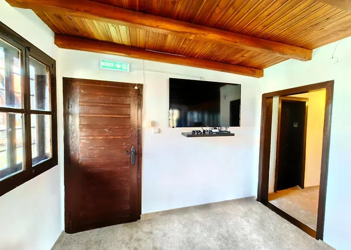 нова арбанашки стил-джакузи, панорамна гледка, ареа за малки и големи-заповядайте при нас (adults Only) Arbanasi