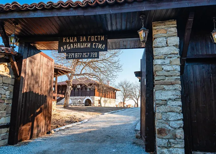 нова арбанашки стил-джакузи, панорамна гледка, ареа за малки и големи-заповядайте при нас (adults Only) Πανσιόν 3*